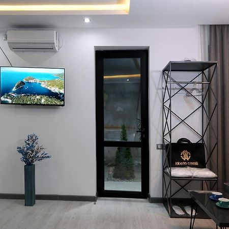 Hotel Varla Кутаиси Экстерьер фото