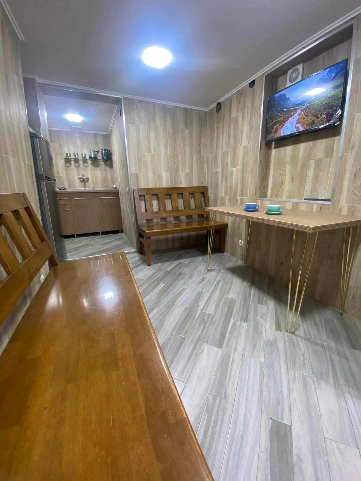 Hotel Varla Кутаиси Экстерьер фото