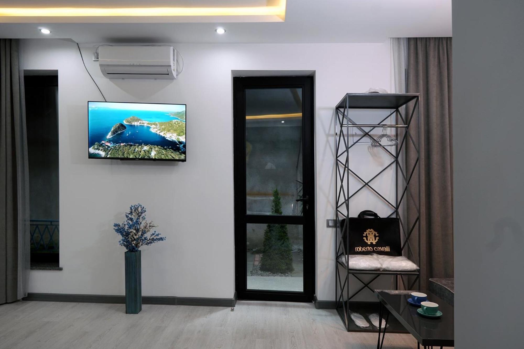 Hotel Varla Кутаиси Экстерьер фото