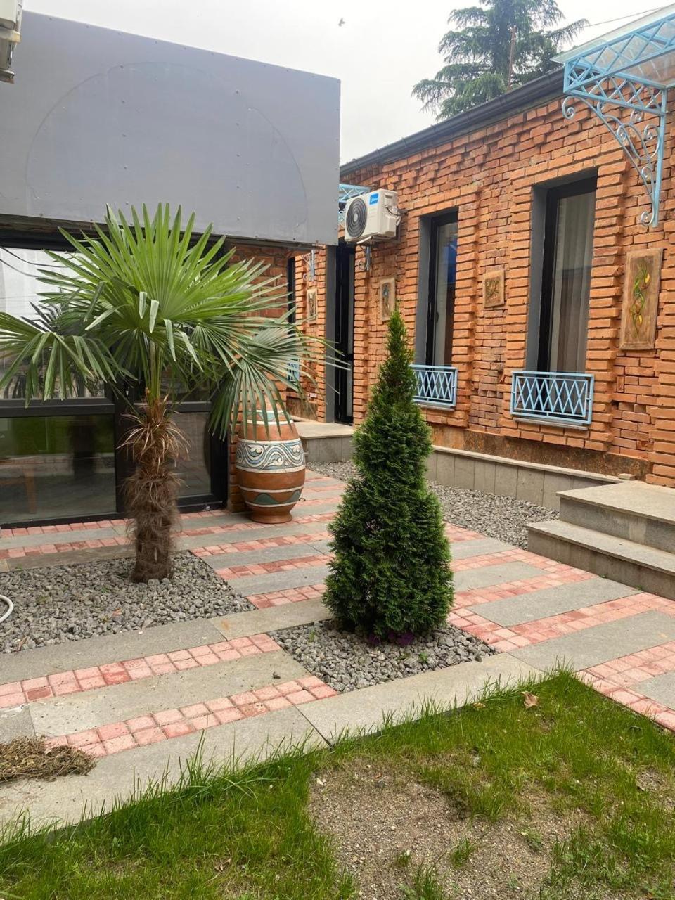 Hotel Varla Кутаиси Экстерьер фото