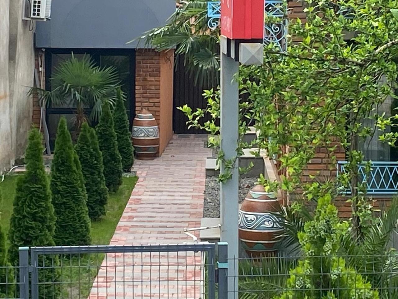 Hotel Varla Кутаиси Экстерьер фото
